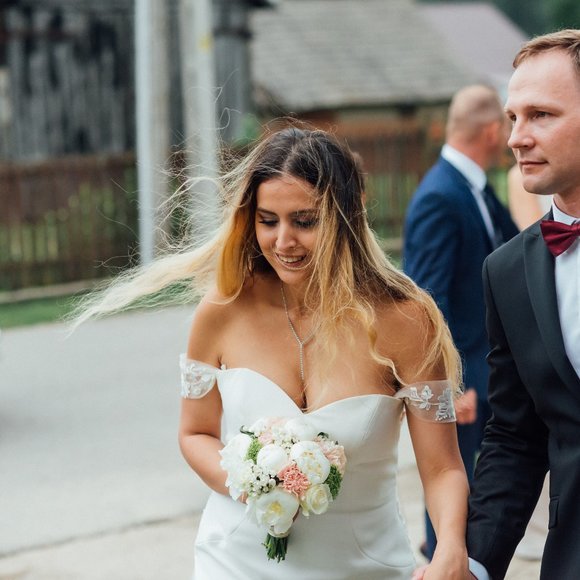 Pronovia Barcelona Wedding Dress. Size 12. White - Ivory - Picture 3 of 15